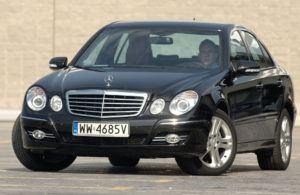 Klasa wyższa, najdroższy - Mercedes Klasy E W211