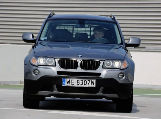 BMW X3 - przód