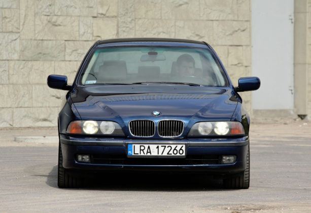 BMW serii 5 E39 - przód