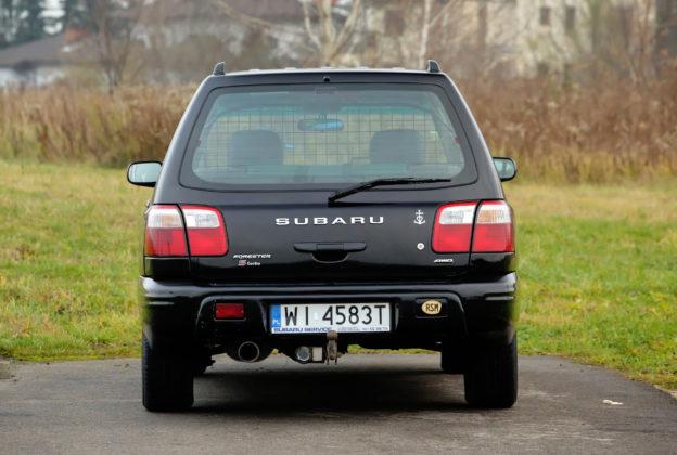 Subaru Forester I - tył