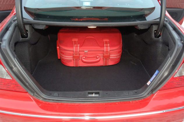 Mercedes CLK - bagażnik
