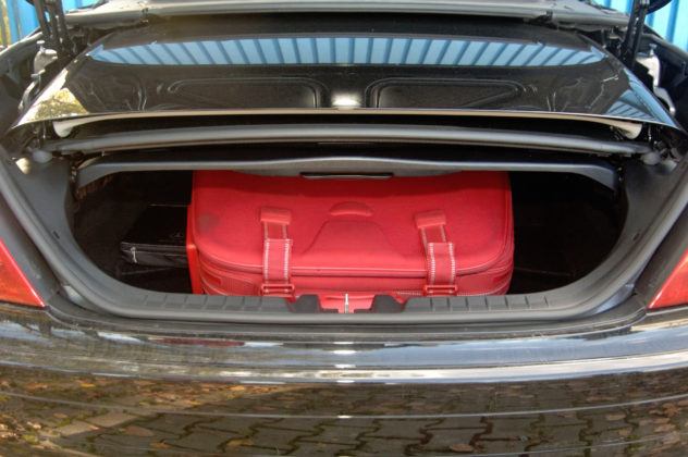 Mercedes SLK - bagażnik