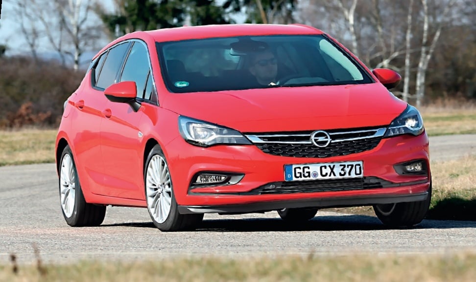 Opel Astra - przód