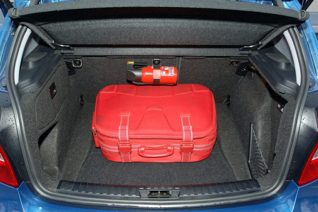 BMW 1 E87 bagażnik