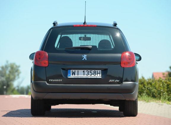 Peugeot 207 SW Outdoor - tył