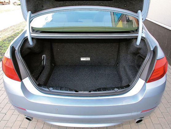 BMW 5 Active Hybrid - bagażnik