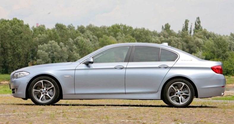 BMW 5 Active Hybrid - bok