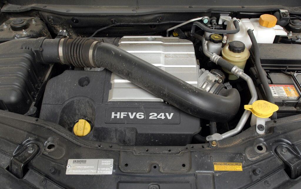 CHEVROLET Captiva I LT 3.2 V6 24V 230KM 5AT AWD 7-os WE0545J 05-2007