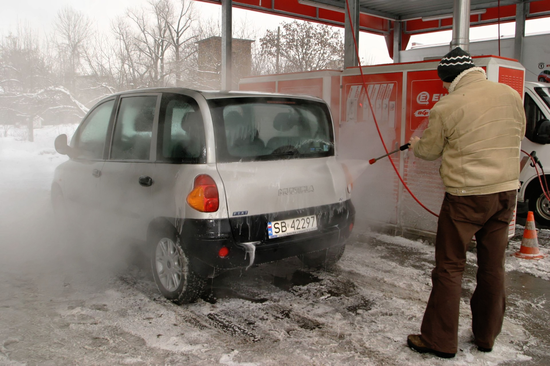 Jak przygotować samochód do zimy? Nie tylko zmieniając opony!