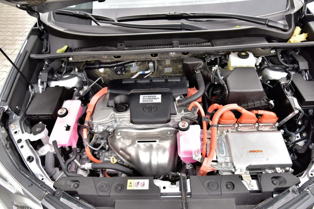 Toyota RAV4 Hybrid - silnik