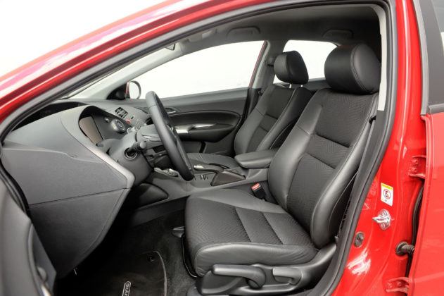 Honda Civic VIII - fotel kierowcy