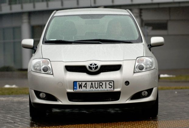 Toyota Auris I - przód