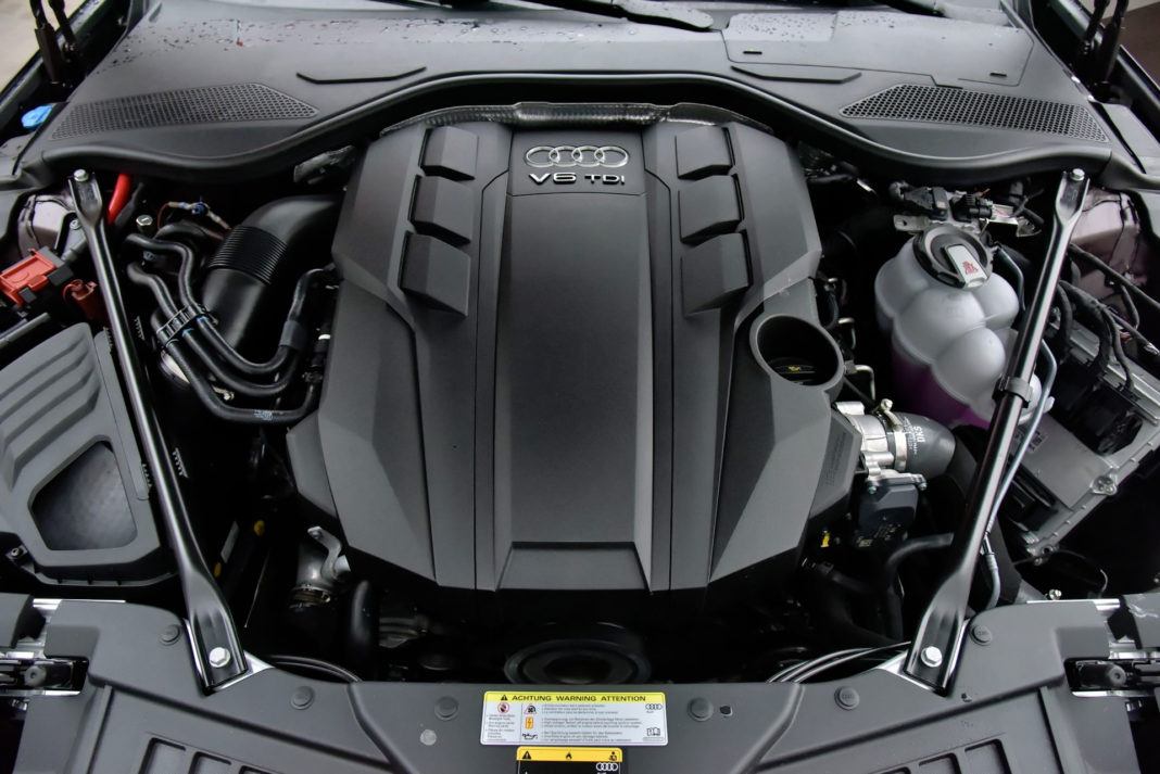 Audi A8 - silnik
