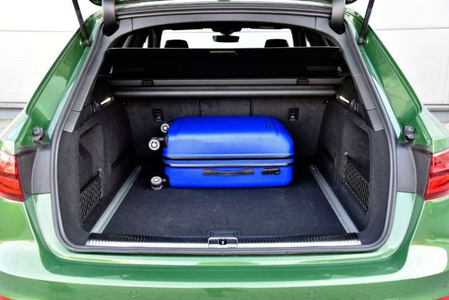 Audi RS 4 - bagażnik