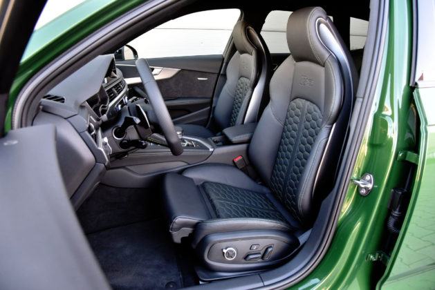 Audi RS 4 - fotel kierowcy