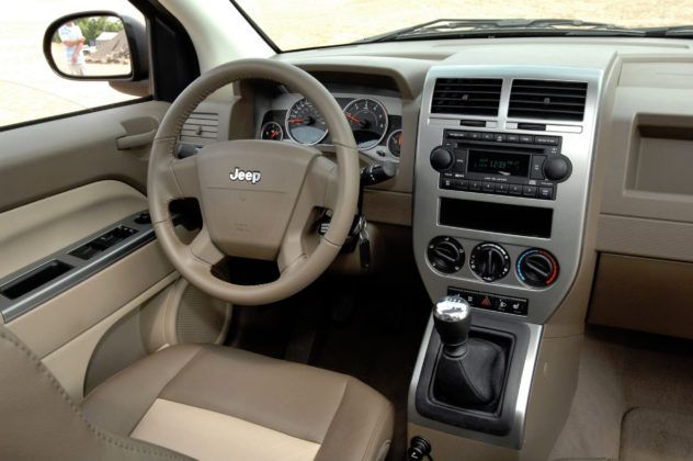 Jeep Compass - deska rozdzielcza