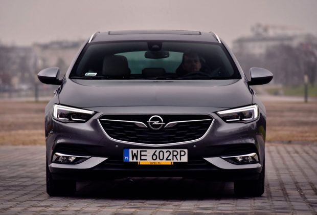 Opel Insignia - przód