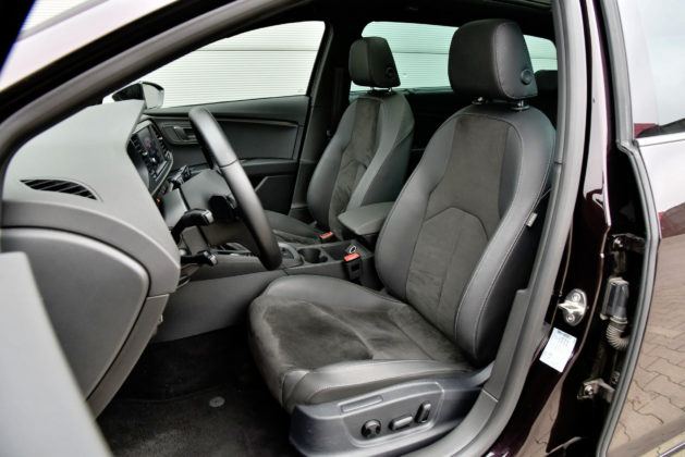 Seat Leon - fotel kierowcy