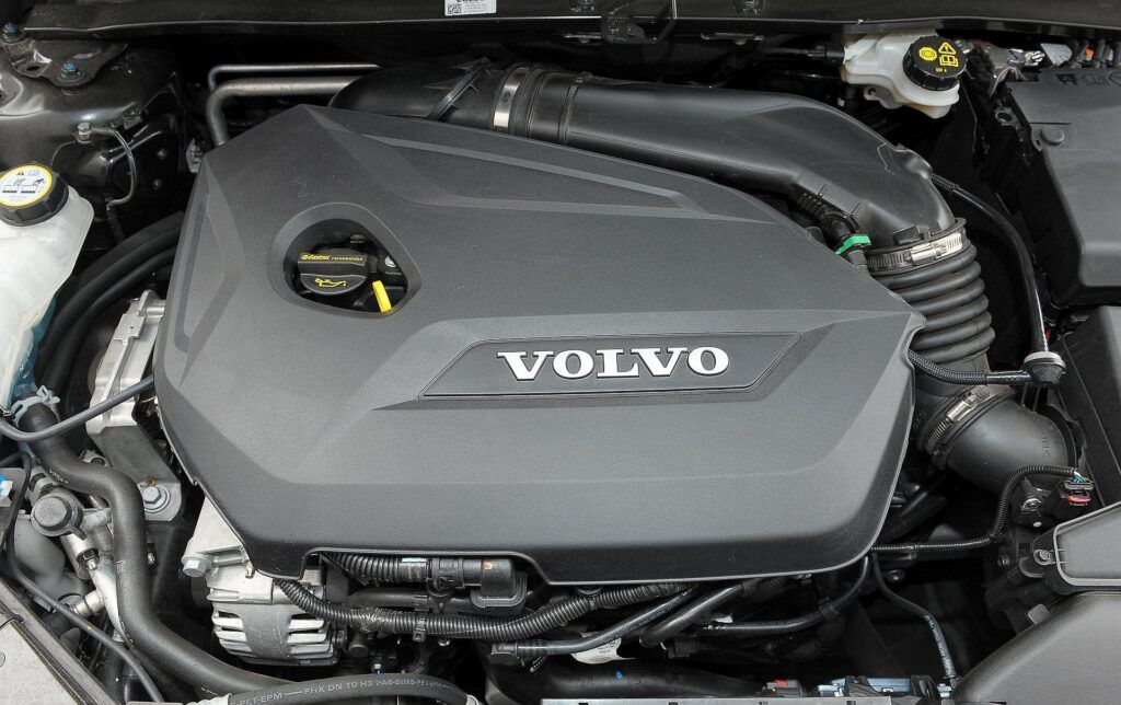 Volvo V40 silnik