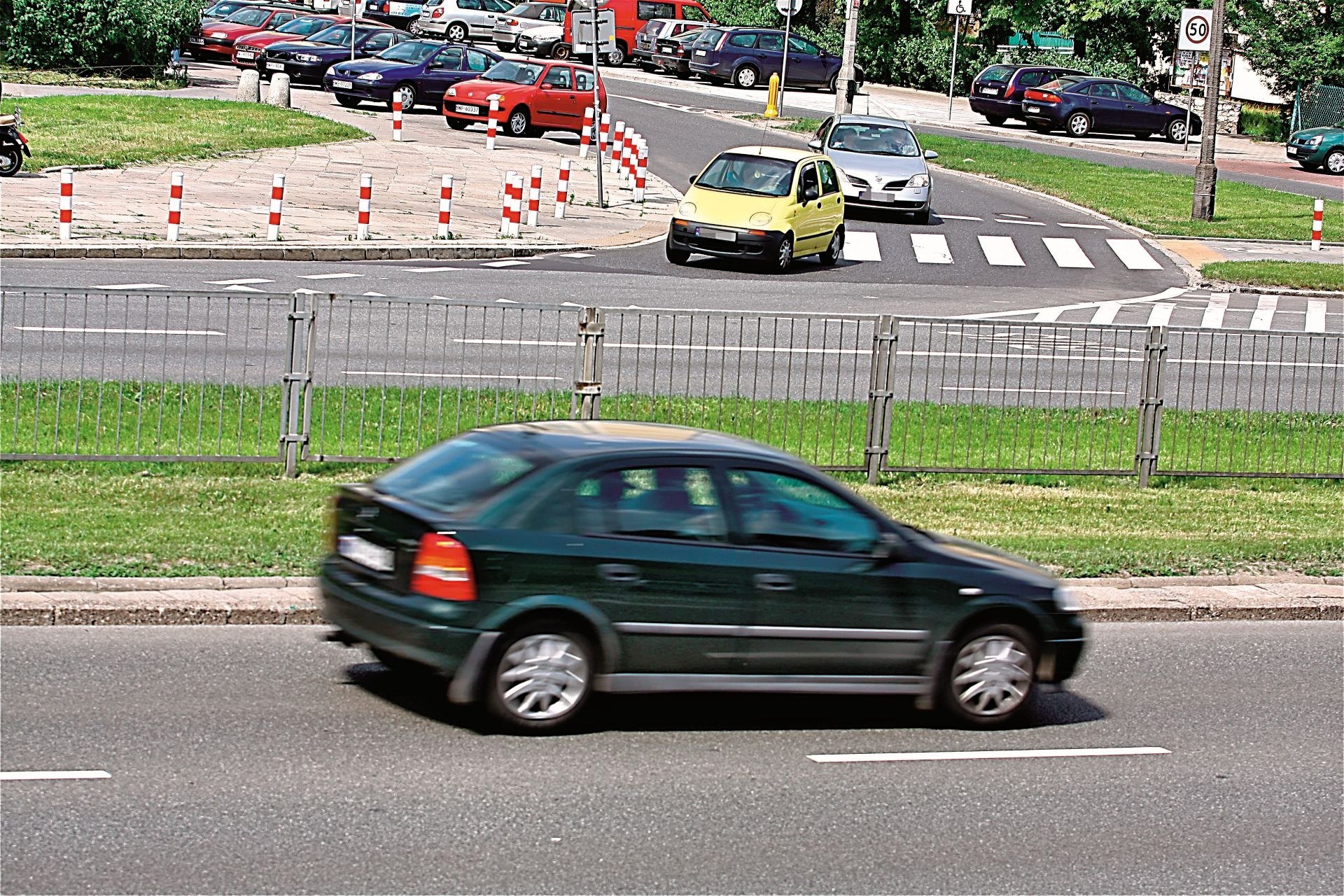 Ograniczenia prędkości w Polsce. Jak szybko można jechać?