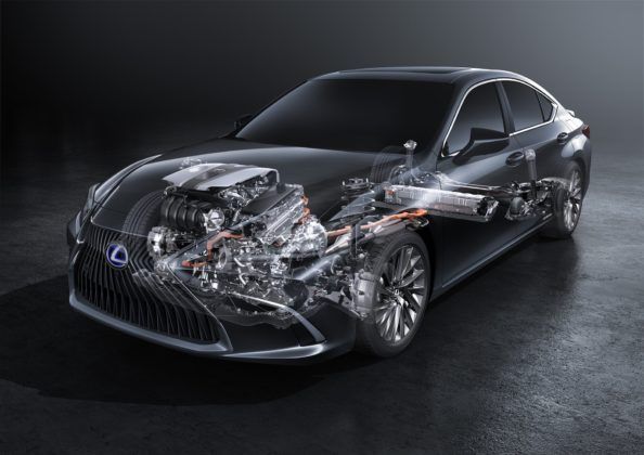Lexus ES (2019) - wersja hybrydowa - układ napedowy