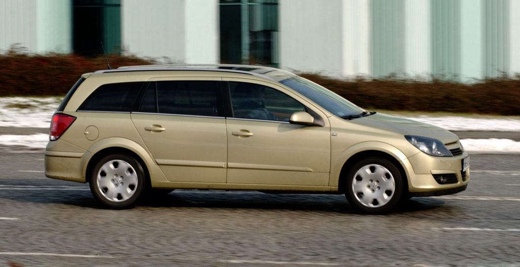 Opel Astra III - dynamiczne