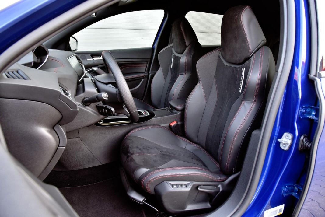 Peugeot 308 GTi - fotel kierowcy