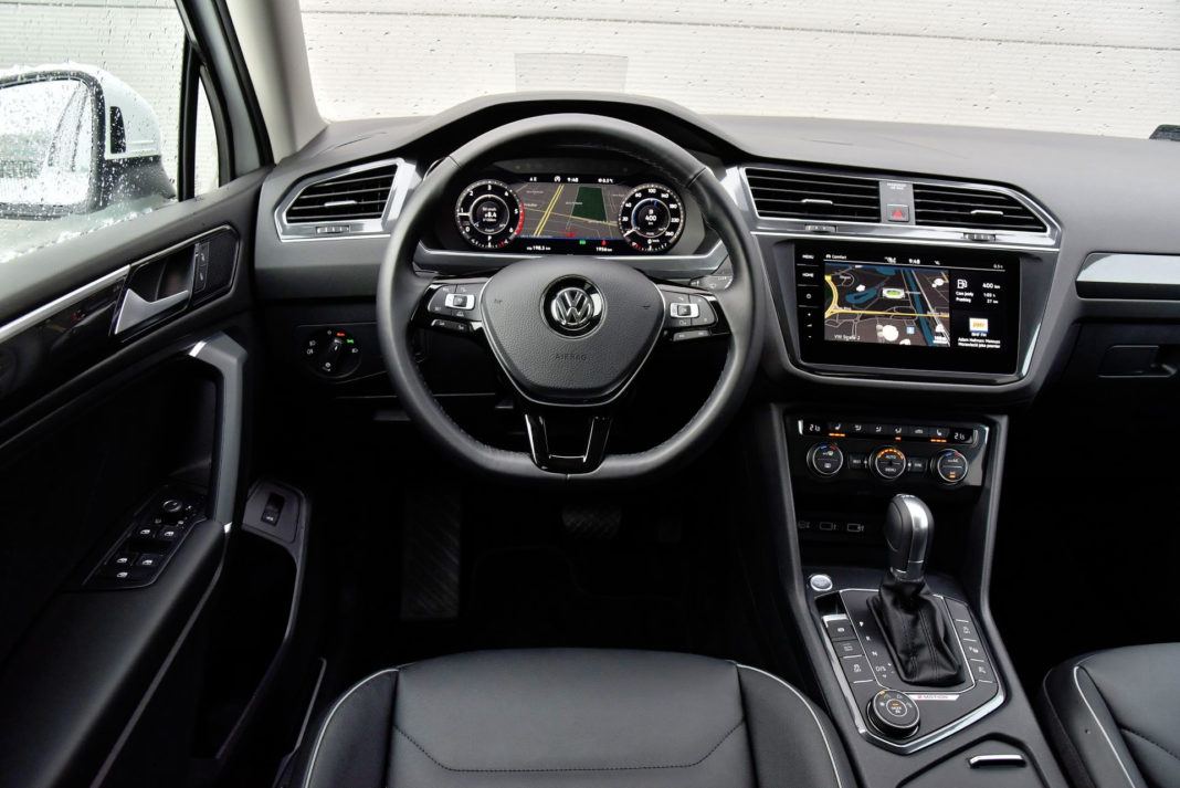 Volkswagen Tiguan - deska rozdzielcza