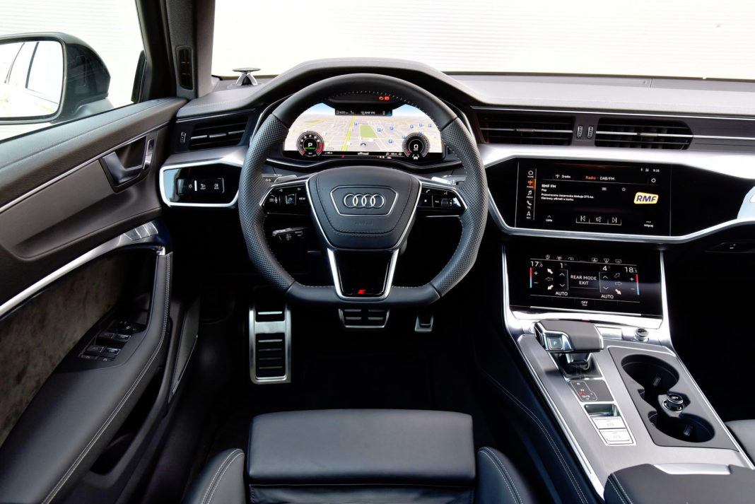 Audi A6 - deska rozdzielcza