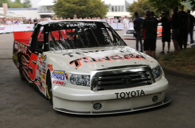 Wyścigowa Toyota Tundra w Goodwood