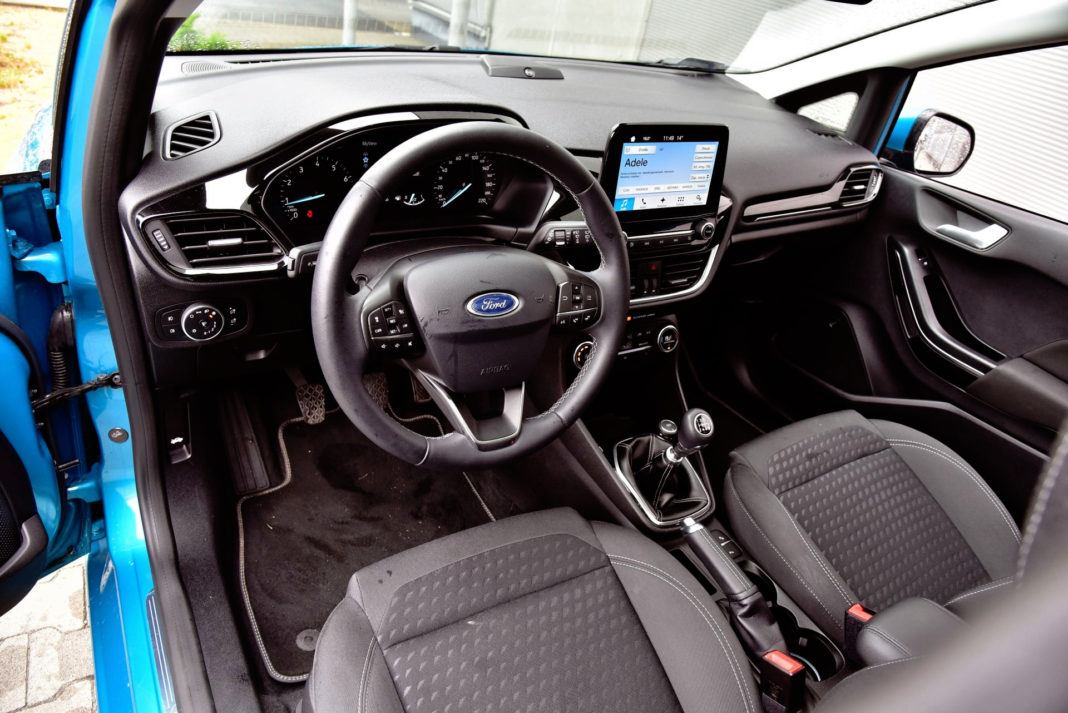 Ford Fiesta - deska rozdzielcza