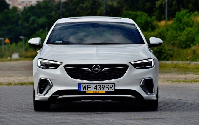 Opel Insignia GSi - przód