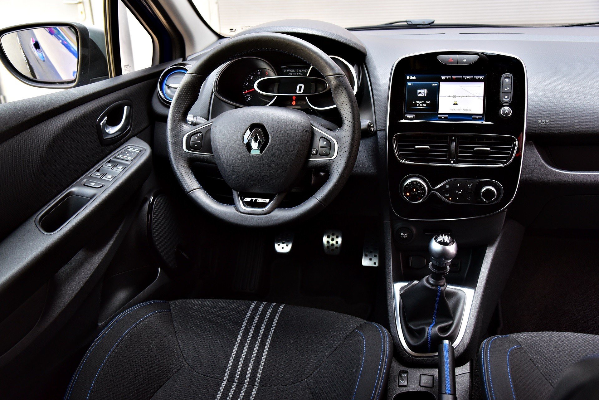Renault Clio - deska rozdzielcza