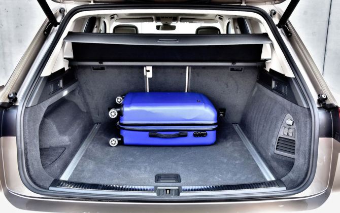 Volkswagen Touareg - bagażnik