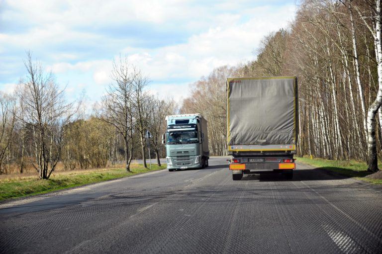NIK bije na alarm. 1386 km niechcianych dróg w Polsce