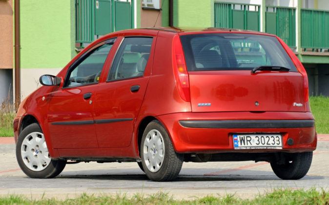 Fiat Punto II - tył