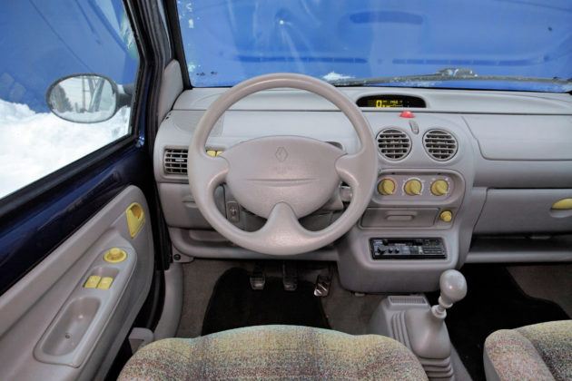 Renault Twingo I - deska rozdzielcza
