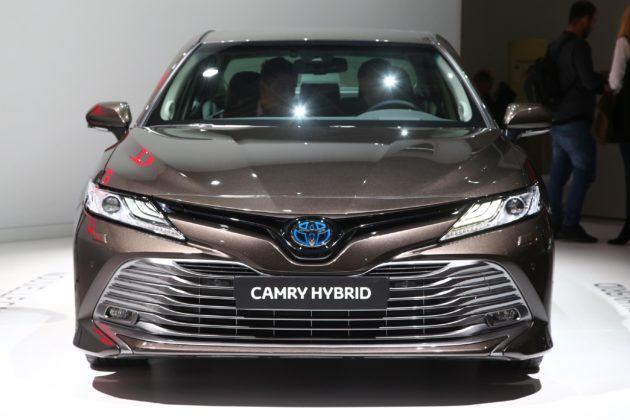 Nowa Toyota Camry