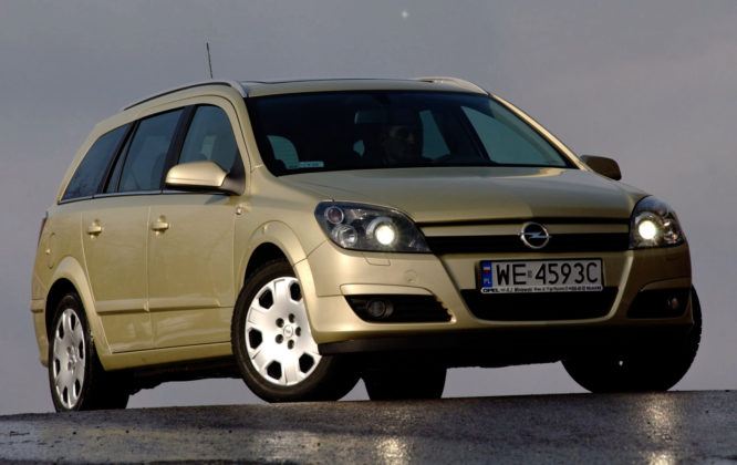 Opel Astra H - przód