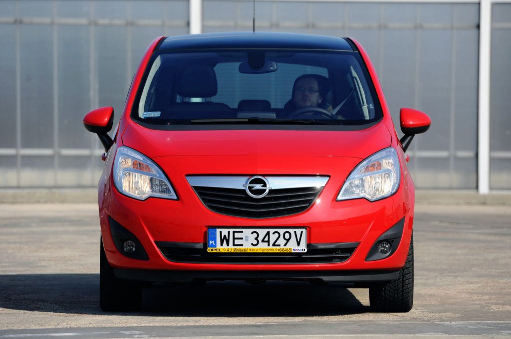Opel Meriva B - przód