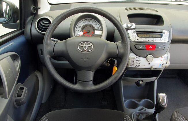 Toyota Aygo I deska rozdzielcza