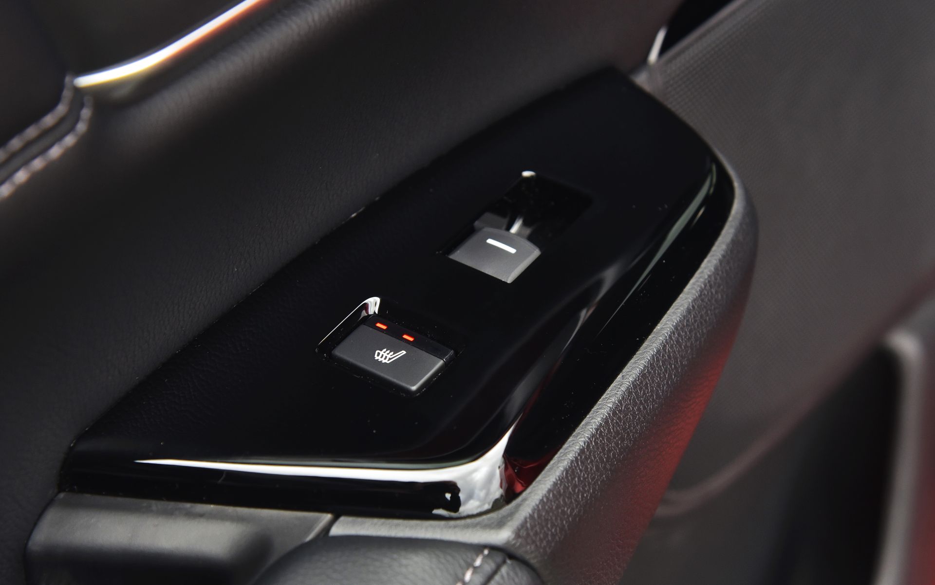 Honda CR-V V - ogrzewanie kanapy