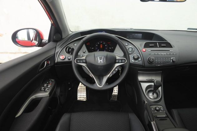 Honda Civic VIII - deska rozdzielcza