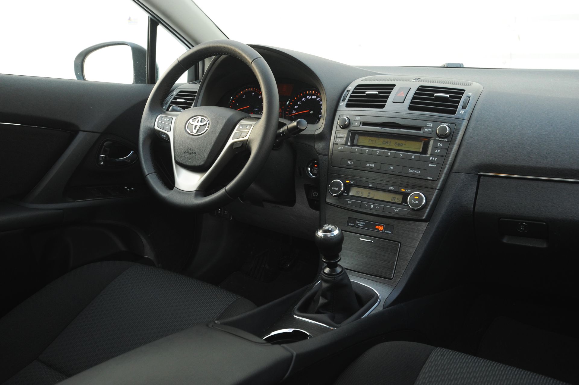 Używana Toyota Avensis III (20082018) OPINIE
