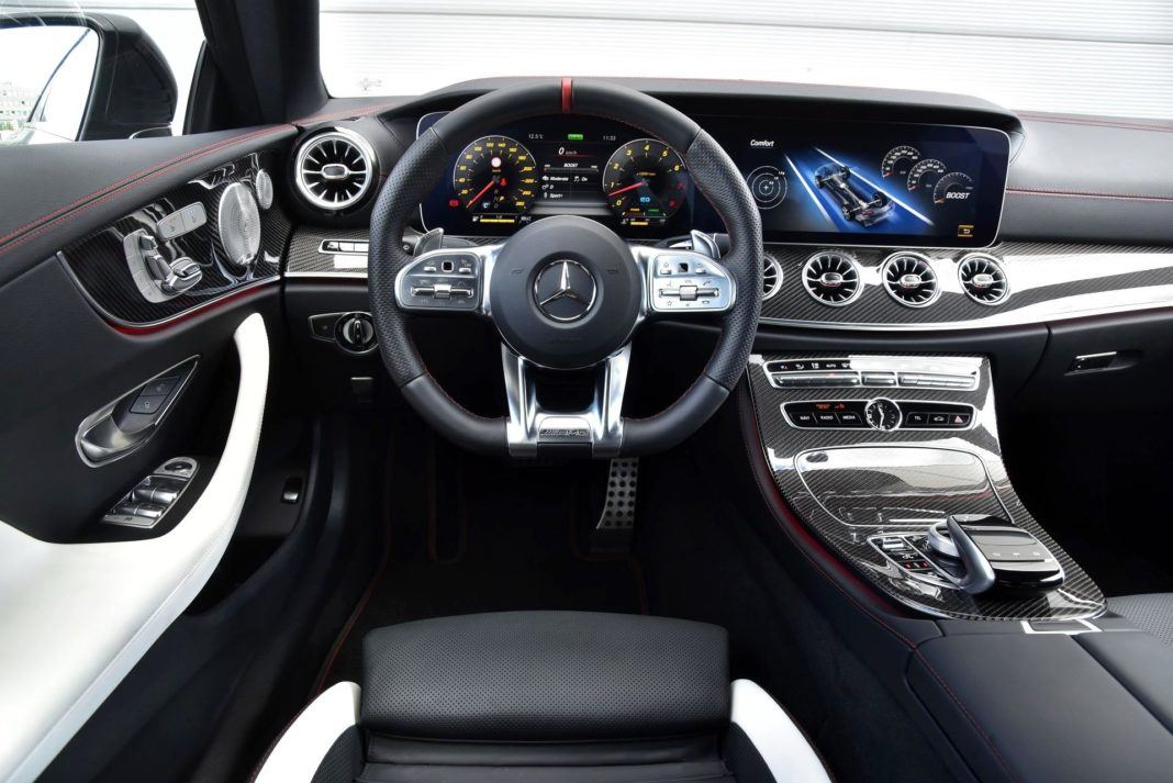 Mercedes-AMG E 53 Coupe - deska rozdzielcza