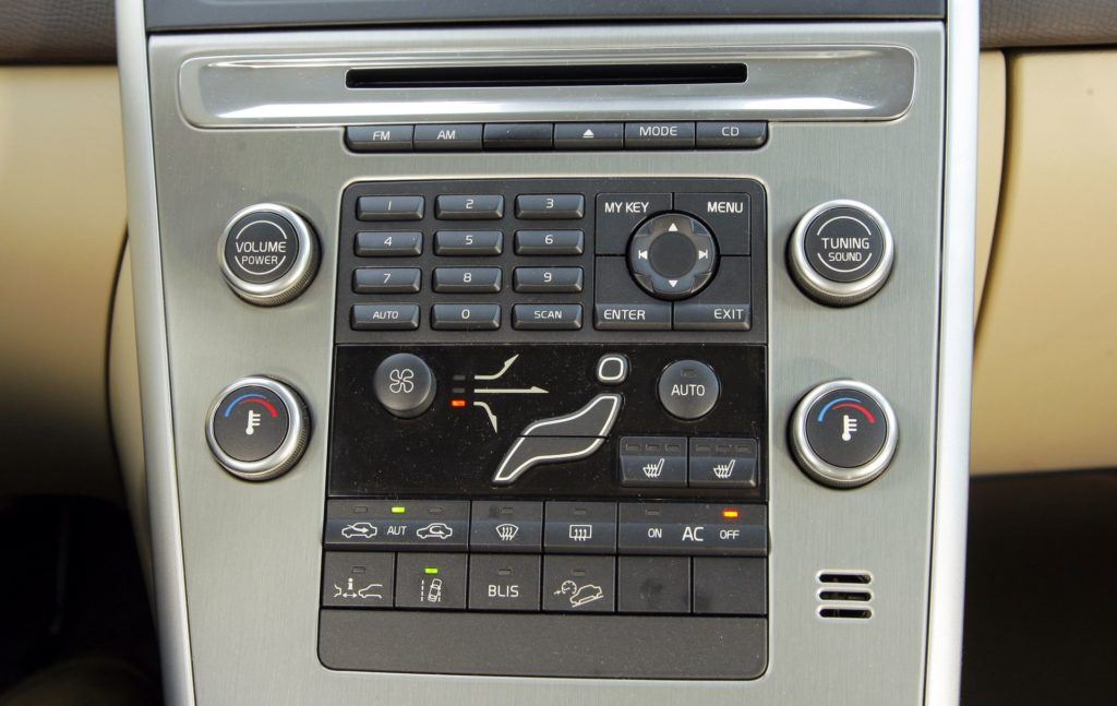 Volvo XC60 - konsola środkowa