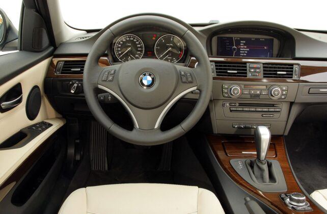 BMW 320d E90 FL 2.0d 177KM 6AT xDrive WI2779K 07-2009