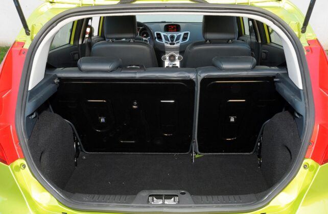 Ford Fiesta VII bagażnik (4)