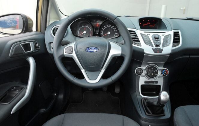 Ford Fiesta VII deska rozdzielcza