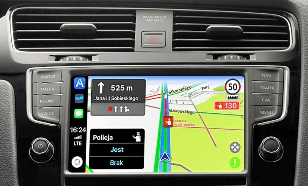 Android Auto, Apple CarPlay, MirrorLink który system